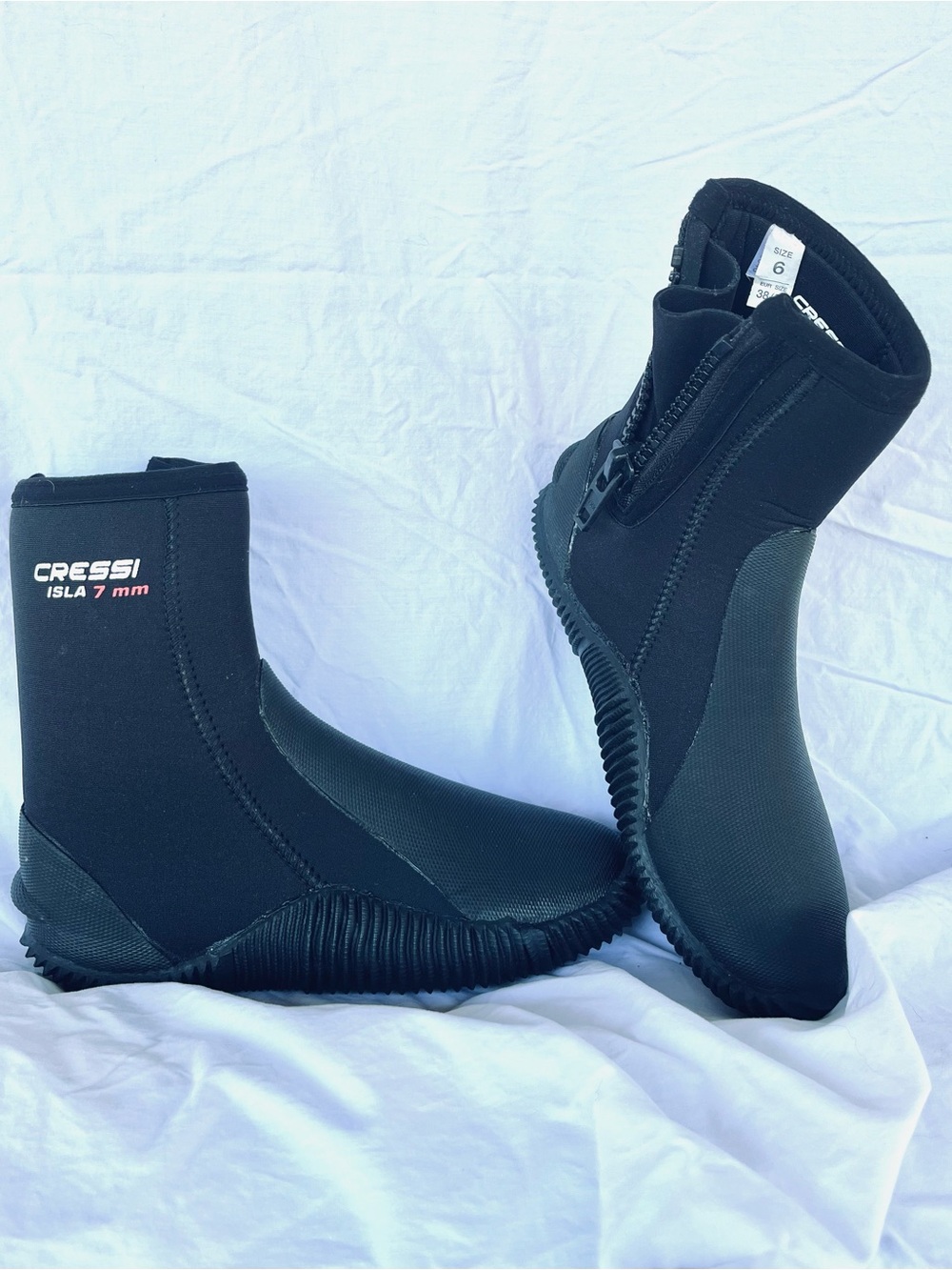 Cressi Isla 7mm Black Ankle Dive Boots
Never worn
Size 38EU. 7 women’s, 6 men’s